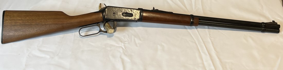 Winchester Model 94 30.30: Winchester Model 94 30.30, lever action, 19-inch barrel, has surface rust, stocks show some wear, serial # 4079544.