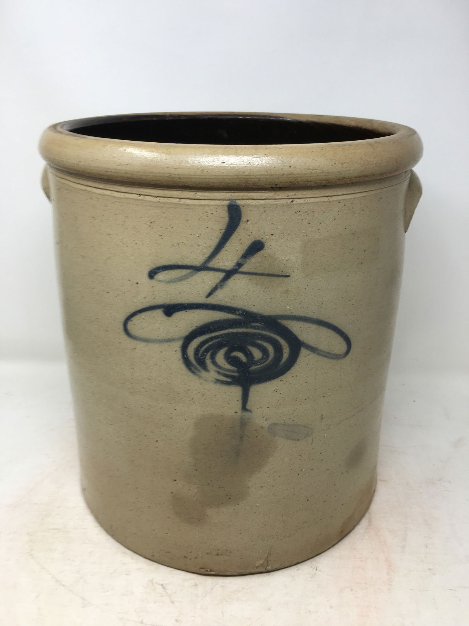 4 Gallon Bee Sting Stoneware Crock Feb 03, 2024 Rossville Auction