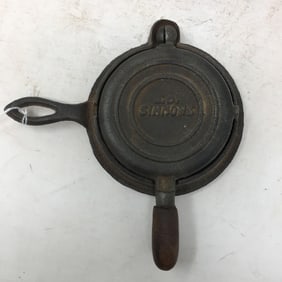 E.C. Simmons Keen Kutter Miniature Waffle Iron