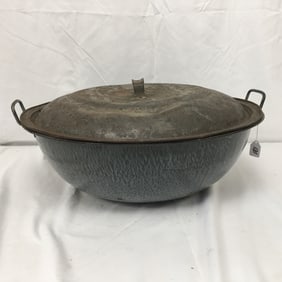 Large Gray Granite Double Handled Bowl & Lid