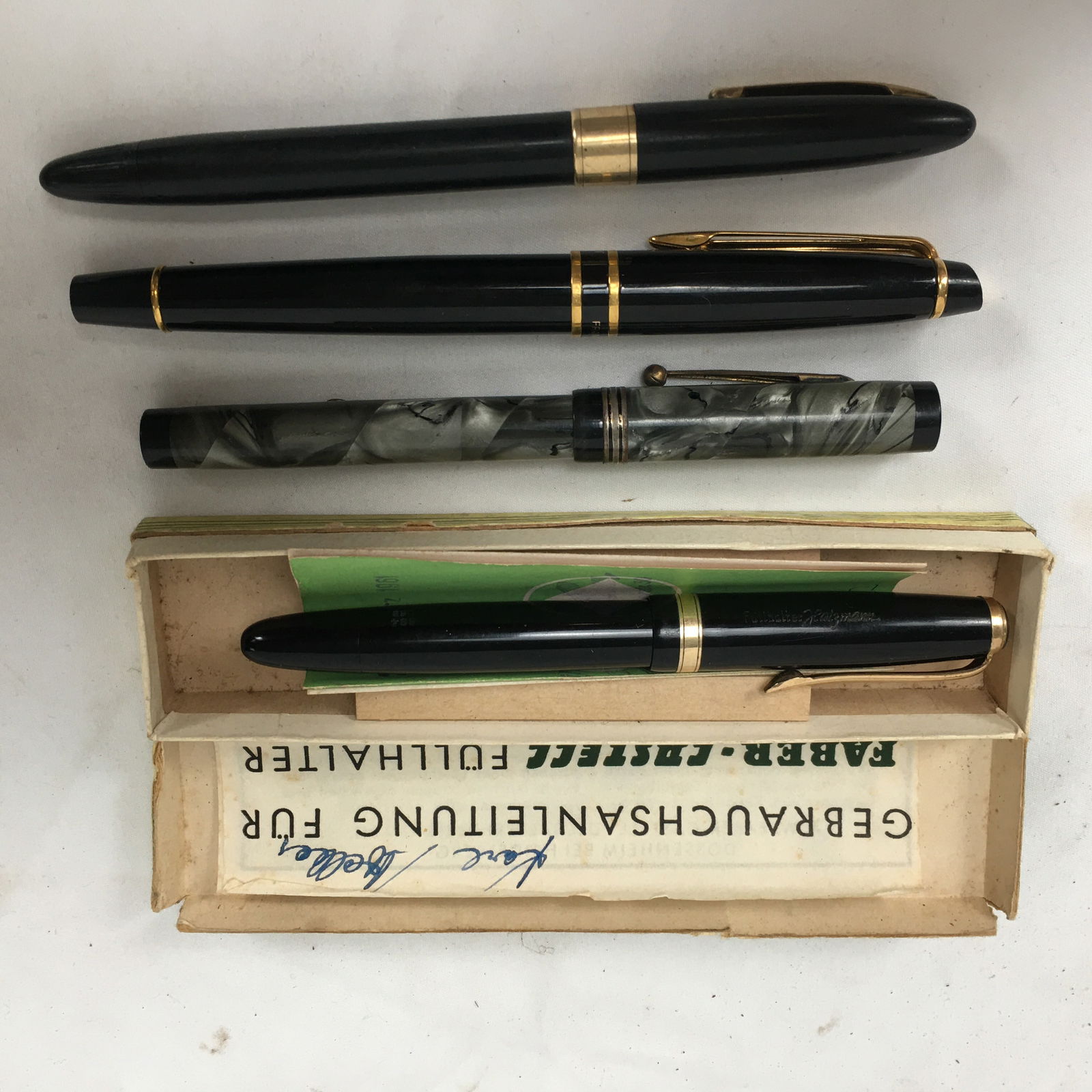 Vintage Fountain Pens, 14K Nibs (1 of 5)
