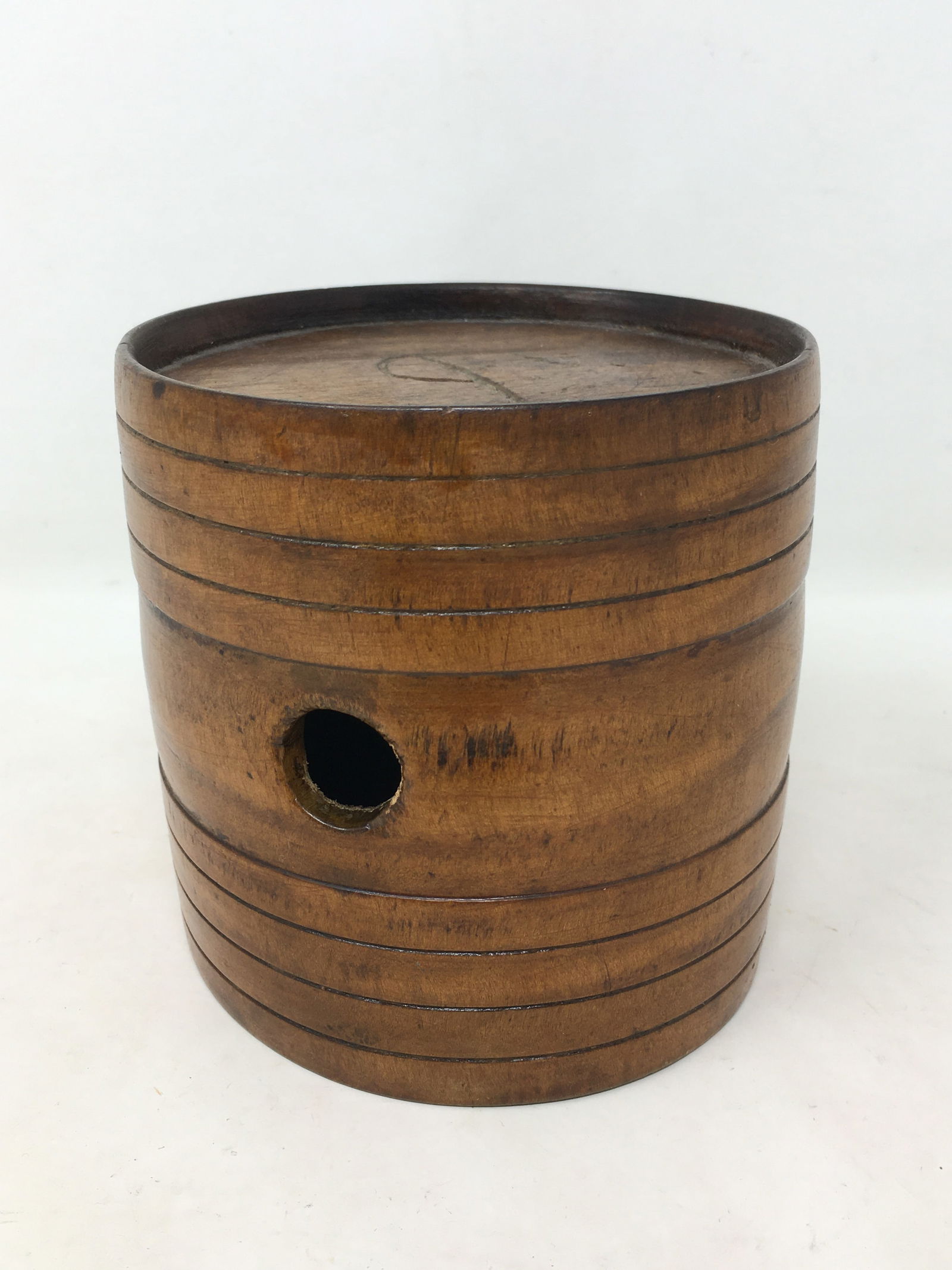 Wooden Barrel-Style Canteen (1 of 4)