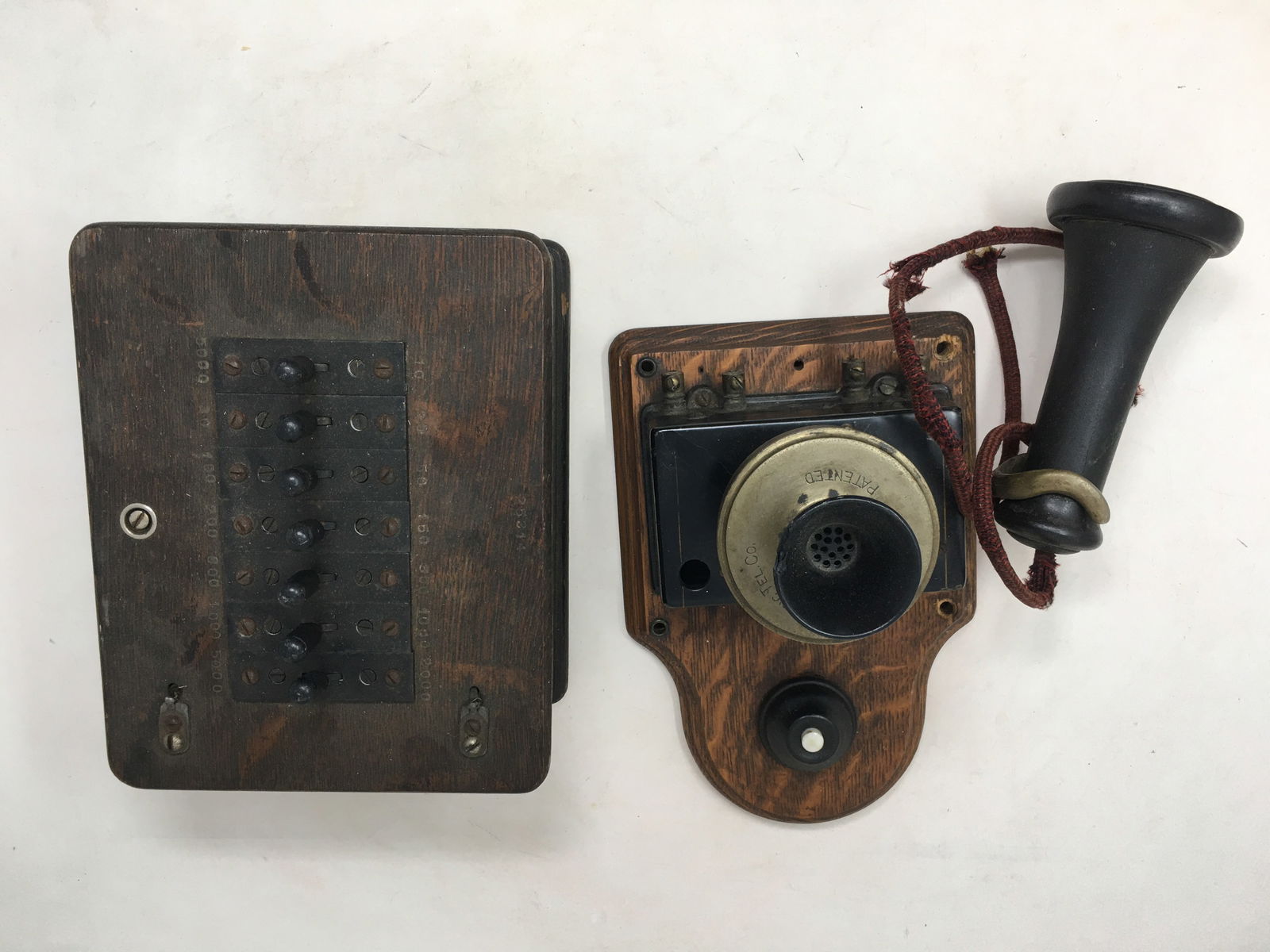 Antique American Electric Telephone (1 of 3)