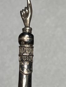 Unusual Yad Torah Pointer