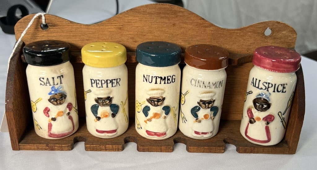 1940s Wall Spice Rack Black Americana (1 of 3)