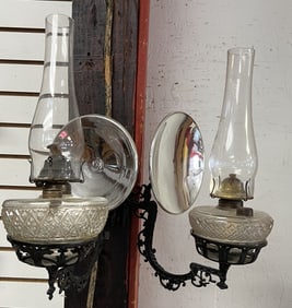 Ideal Double Bracket Oil Lamp