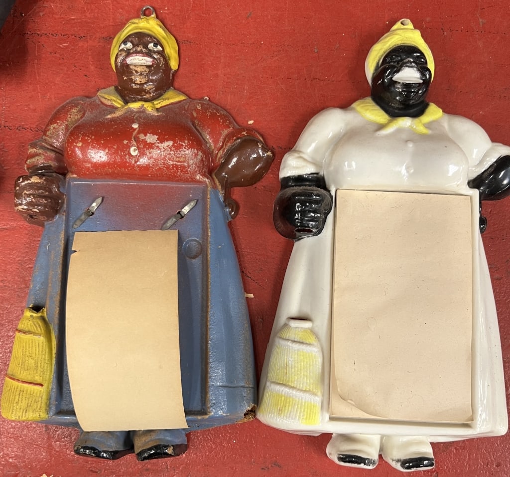 (4) Mammy Note Holders: (4) Black Americana Mammy grocery list/note holders: 2 cut out wood, 1 plastic, 1 fiber.
