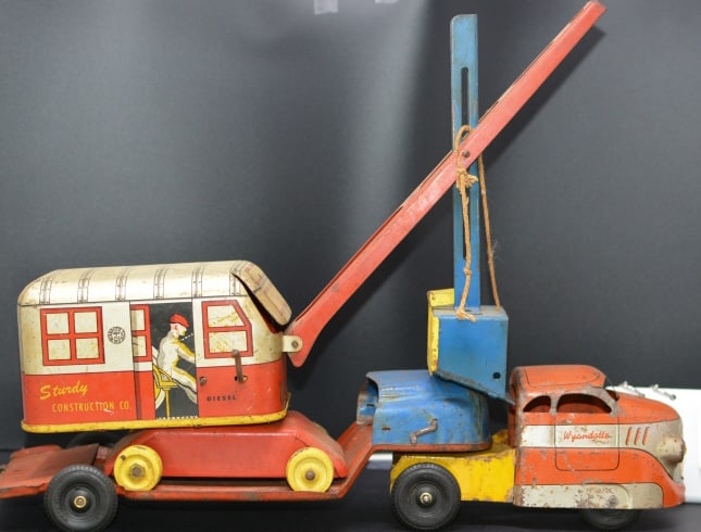 Wyandotte Pressed Steel Truck & Crane in original paint all original wheels 19" x 8" x 8": Wyandotte Pressed Steel Truck & Crane in original paint all original wheels 19" x 8" x 8"