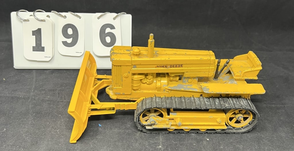 Vintage John Deere 40 Crawler Tractor 1/116th  scale w/ blade & rubber tracks.  5" x 10"  x5" (1 of 7)