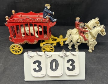 Kenton Overland Cast Iron Horse Drawn Circus  Wagon  w/ driver, 2 white horse & 2 newer  drivers red