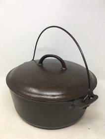 Griswold No. 9 Dutch Oven