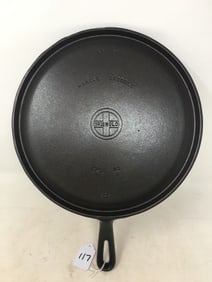 No. 9 Griswold Skillet