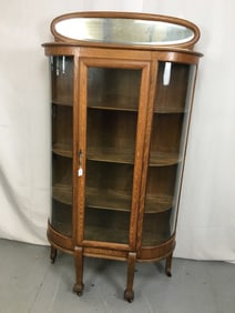 Quartersawn Oak Curved Curio with Mirror