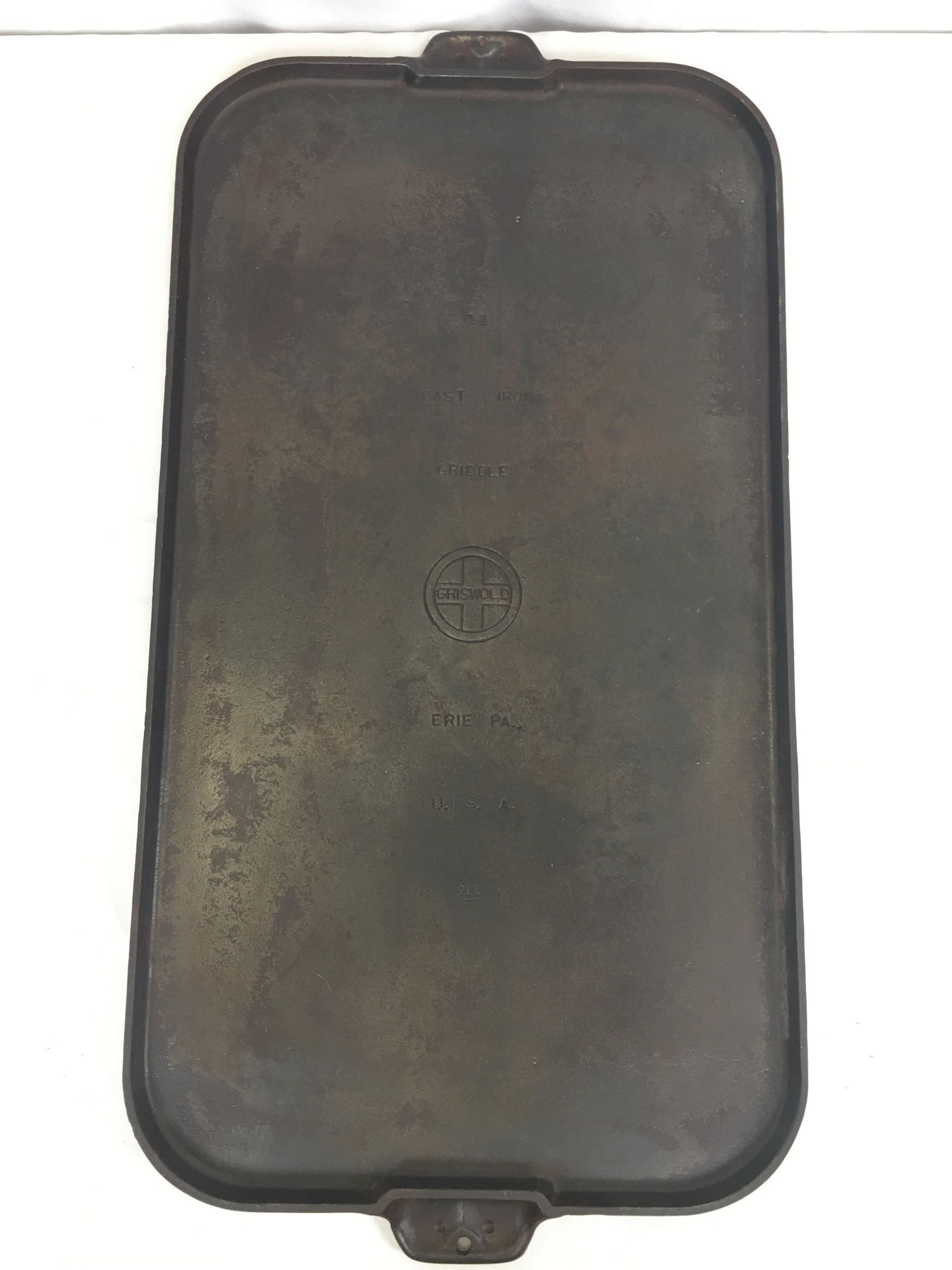 No. 11 Griswold Griddle: #11 Griswold Cast Iron Griddle. Excellent condition. 28.5"L x 14.5"W x 1"H