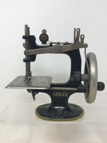 Child's Singer Sewing Machine
