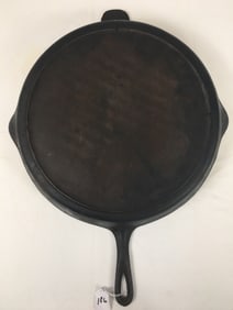 Vintage Lodge No. 14 Skillet