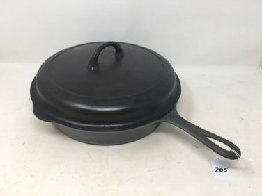 No. 9 Griswold Skillet With Lid