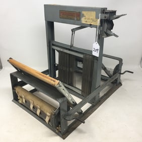 Structo Artcraft Loom, With Instruction Manual