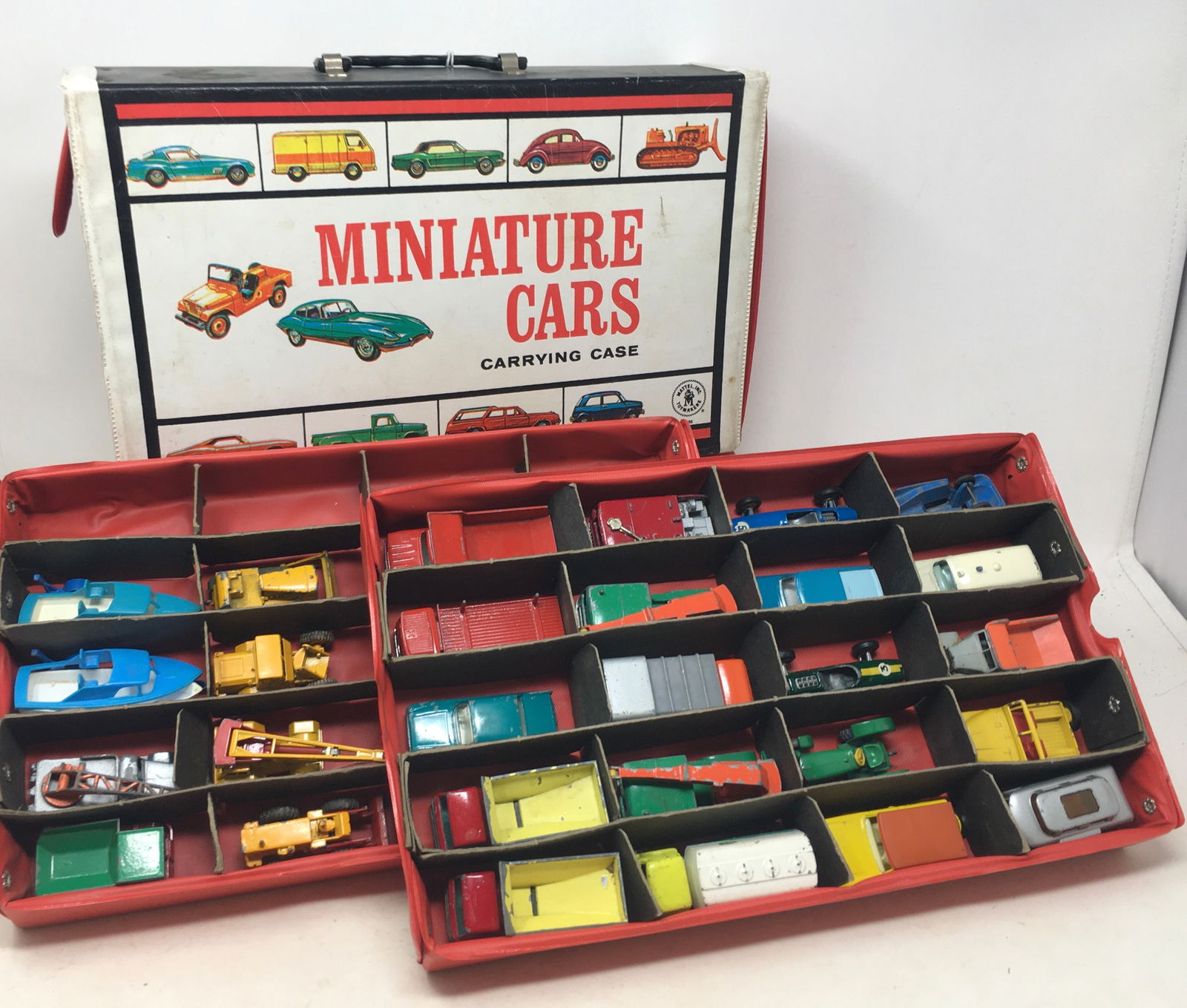 (27) Lesney "Matchbox" Series Cars & Carrying Case: (27) Lesney "Matchbox" Series Cars & 1966 Mattel Miniature Cars Carrying Case. Cars include Nos.: 43 tractor shovel; 11 Taylor jumbo crane; 18 D8 w/ crack on blade; 69 tractor shovel, no bucket; (2) 7