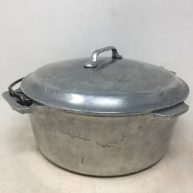 No. 8 Griswold Cast Aluminum Tite-top Dutch Oven