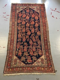 Hand Knotted Persian Sarouk Rug