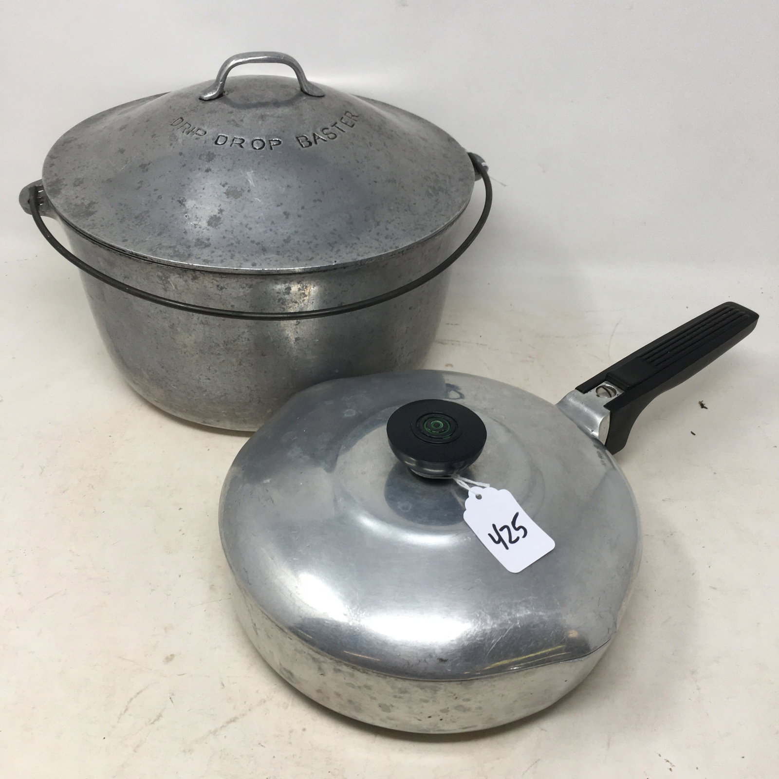 Wagner Ware Aluminum Drip Drop Baster & Pan: 1) Wagner Ware 6 Qt. Drip Drop Baster with lid, 11.75"W x 7.75"H; 2) Wagner Ware Magnalite Pan with Lid, 14.5"L x 8.75"W x 4"H