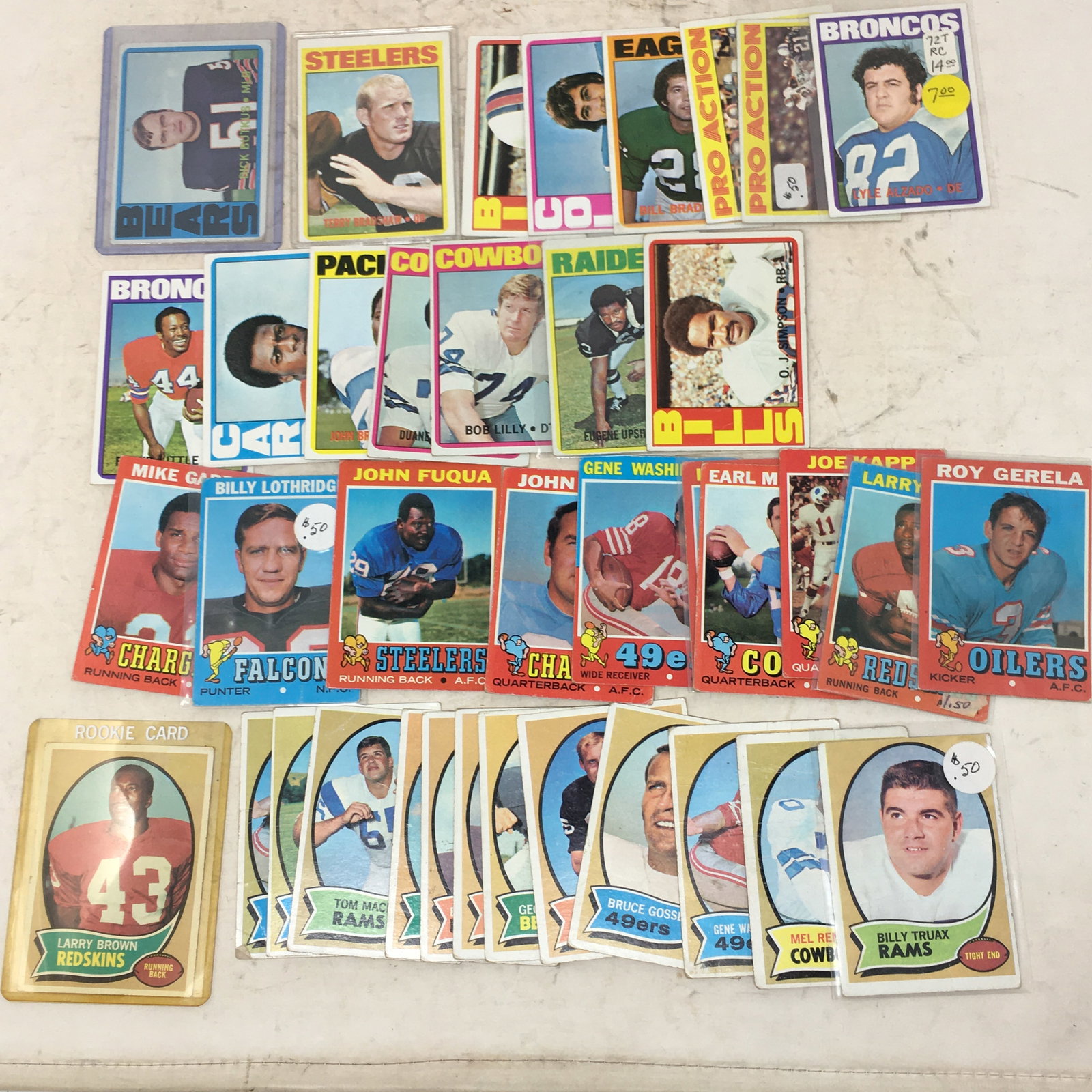 (38) 1970, '71, '72 Topps Football Cards (1 of 2)