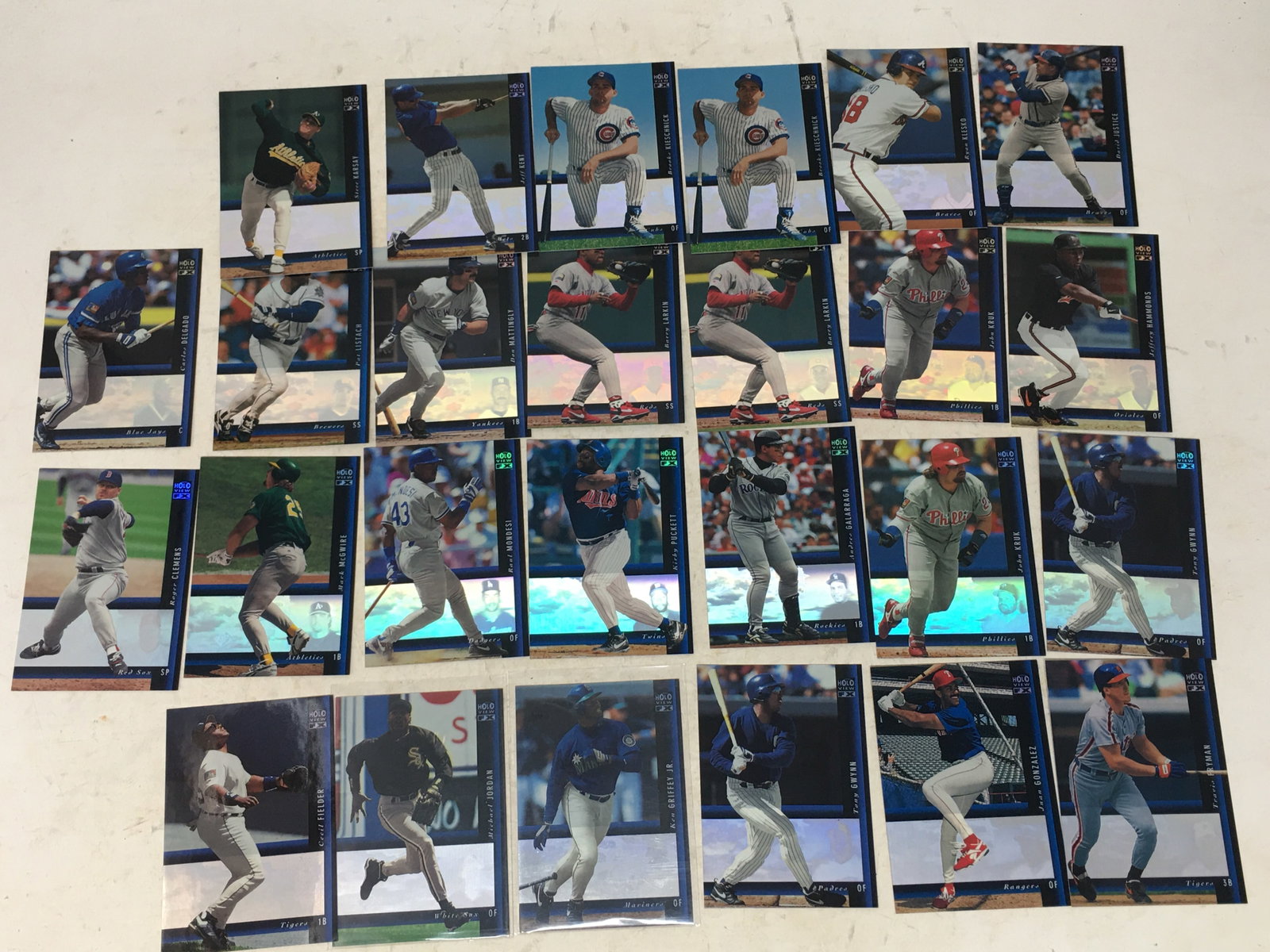 (26) 1994 SP Holo View FX Blue Baseball Cards (1 of 8)
