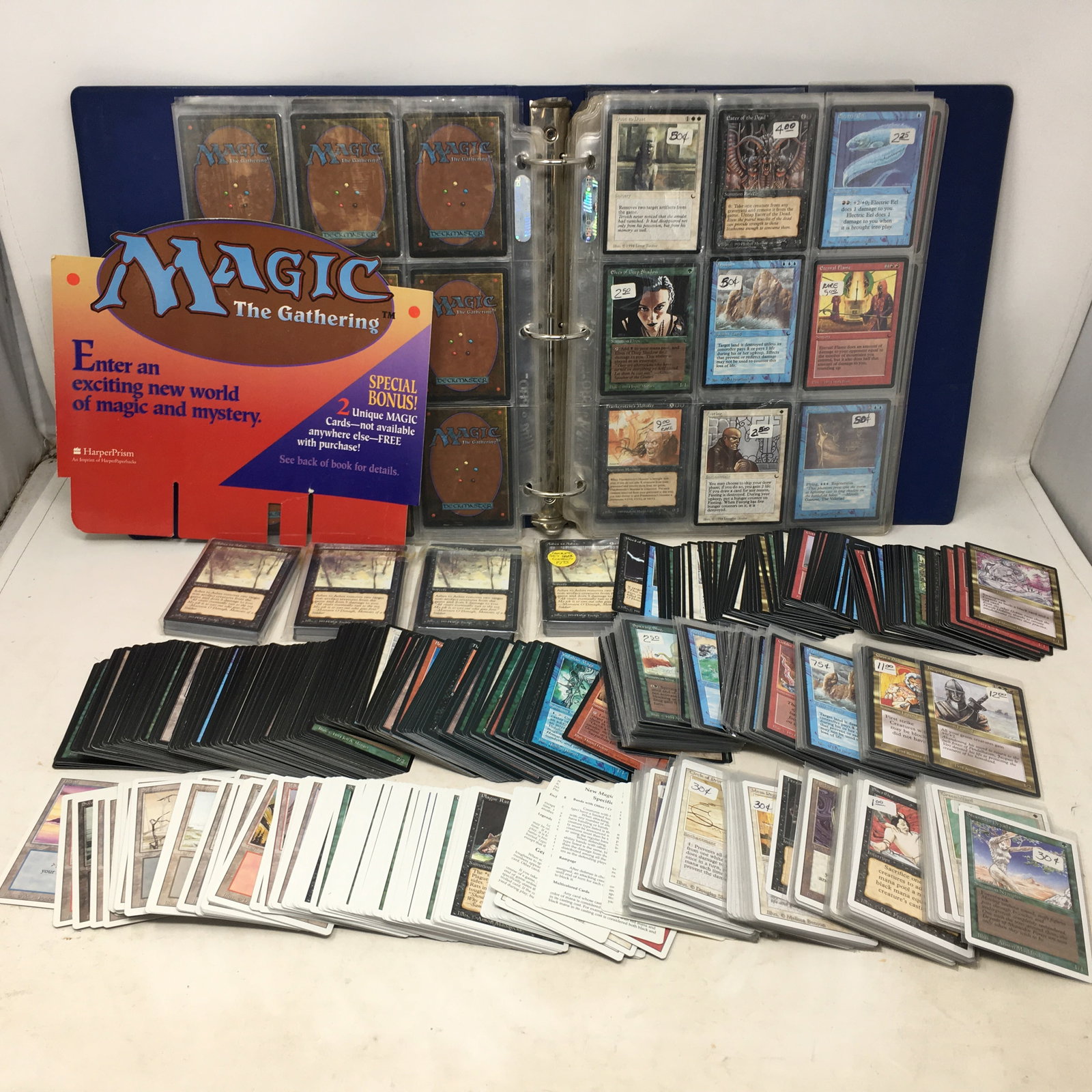 Large Group of Magic The Gathering Cards, Incl. Revised & The Dark (1 of 15)
