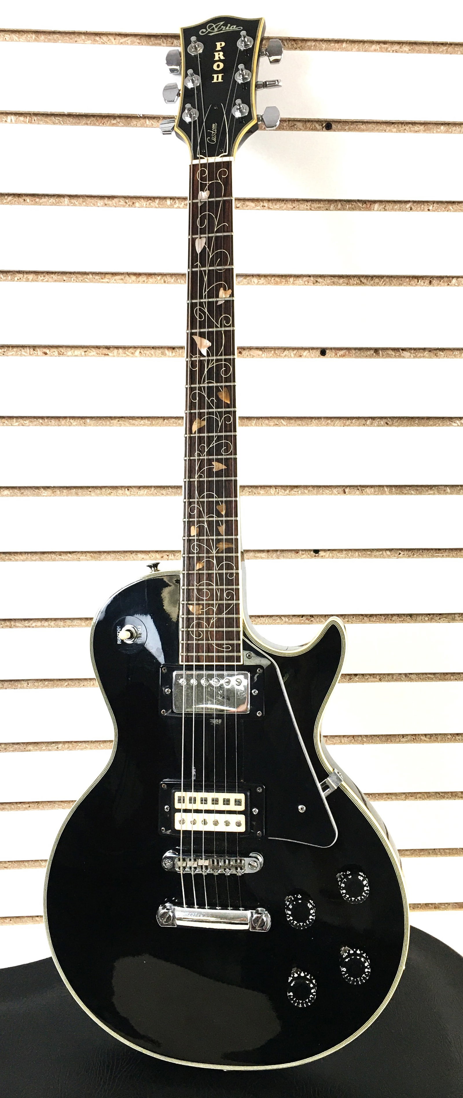 Aria Pro II Custom Guitar (1 of 11)