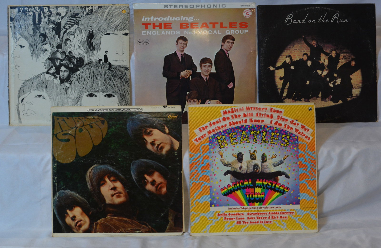 Beatles & Paul McCartney Vinyl LP Collection (5 Records): Classic rock vinyl lot featuring albums by The Beatles and Paul McCartney. Includes a mix of studio albums, compilations, and soundtrack-era releases.Titles included:Revolver – The BeatlesIntroducin
