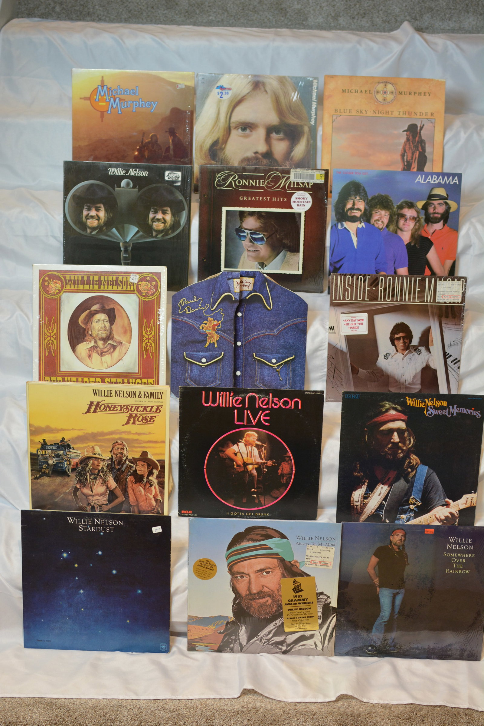 Country Vinyl LP Lot-Willie Nelson, Ronnie Milsap, Alabama, Michael Murphey (1 of 7)