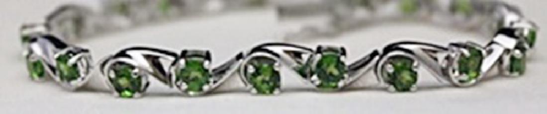 Gorgeous Silver Bracelet with Russian Chrome Diopside: Gorgeous Silver Bracelet with Russian Chrome Diopside (64J) Russian Chrome Diopside twt approx. 15cts.