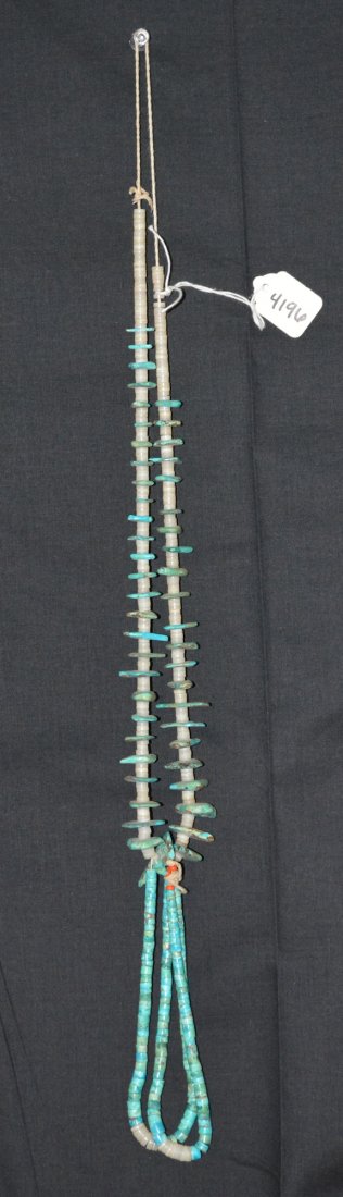 Navajo Turquoise Necklace (1 of 3)