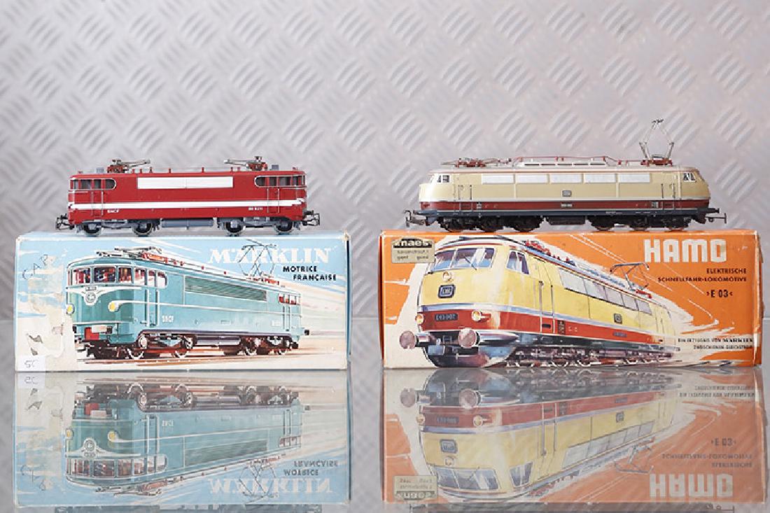 Ensemble comprenant: (1 of 1)