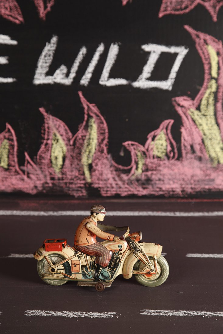 Allemagne Mecanique 1950 TippCo Moto T586: Avec pilote. Sans boite Motorcycle with pilot. No box, wears, faded paint on one side L. 20 cm