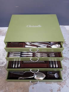 Large Christofle Marly Pattern Cuttlery Set 128 Pc: Large Christofle Marly Pattern Cuttlery Set 128 Pc. with Chest12 Table Spoons12 Dinner Forks12 Dinner Knives12 After Dinner Teaspoons12 Fish Knives 12 Pastry Forks12 Salad Forks12 Dessert Forks12 Dess