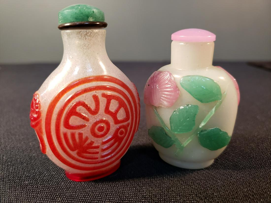 2 Antique Chinese Peking Glass Snuff Bottles (1 of 5)