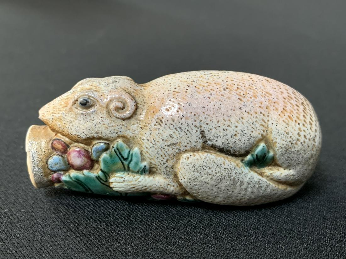 Chinese Porcelain Snuff Bottle Squirrel and Grapes (1 of 6)