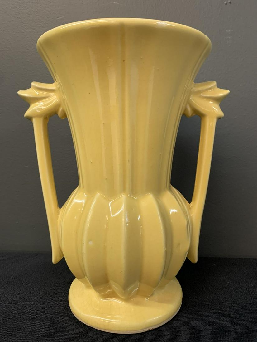 Mccoy Pottery Art Deco Yellow Vase (1 of 5)