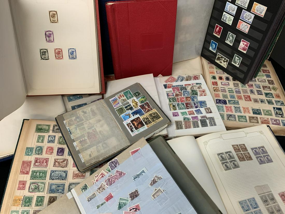 Large Lot Of Vintage Stamps, Books (1 of 20)
