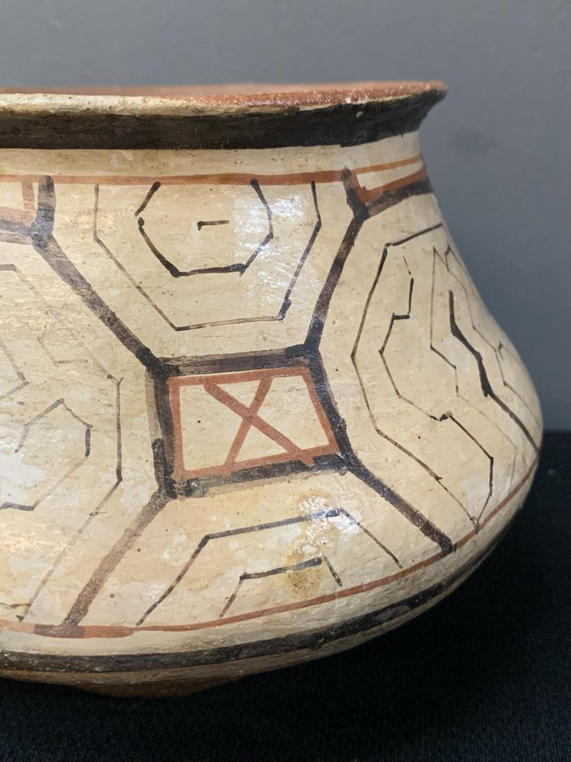 Peruvian Amazon Shipibo Pottery Vessel (1 of 7)