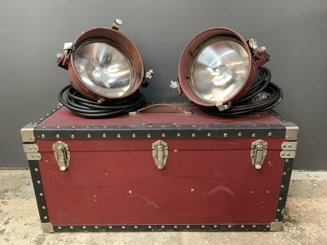 Pair Mole Richardson Hollywood Stage Lights In Box (1 of 6)