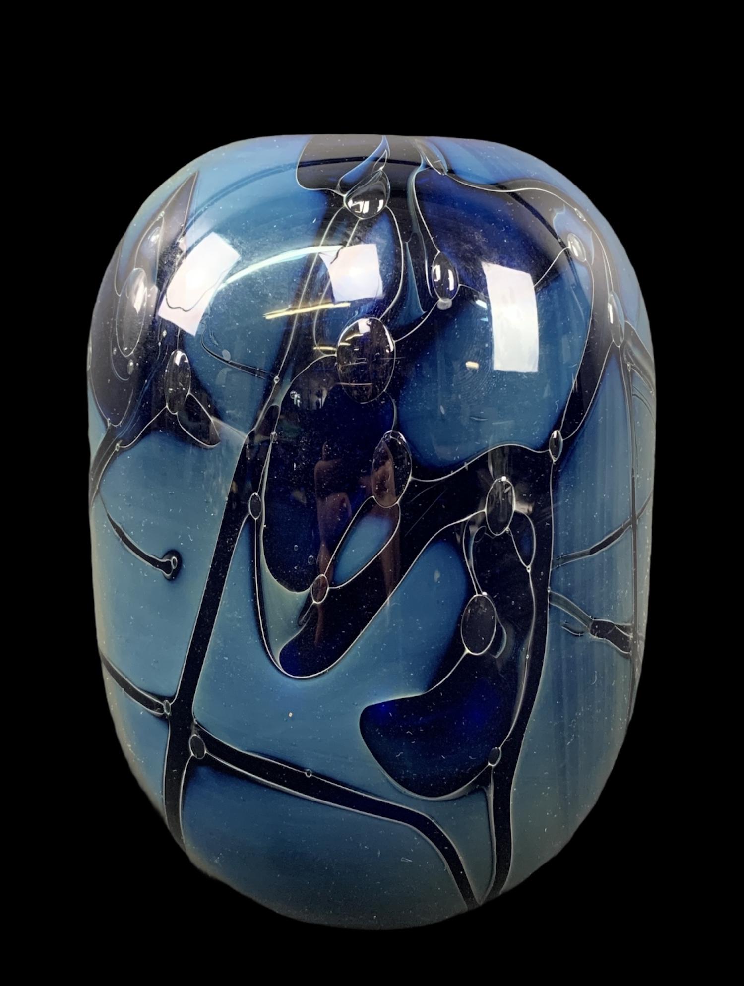 Martha Henry 1980 Modernist Art Glass Vase (1 of 5)