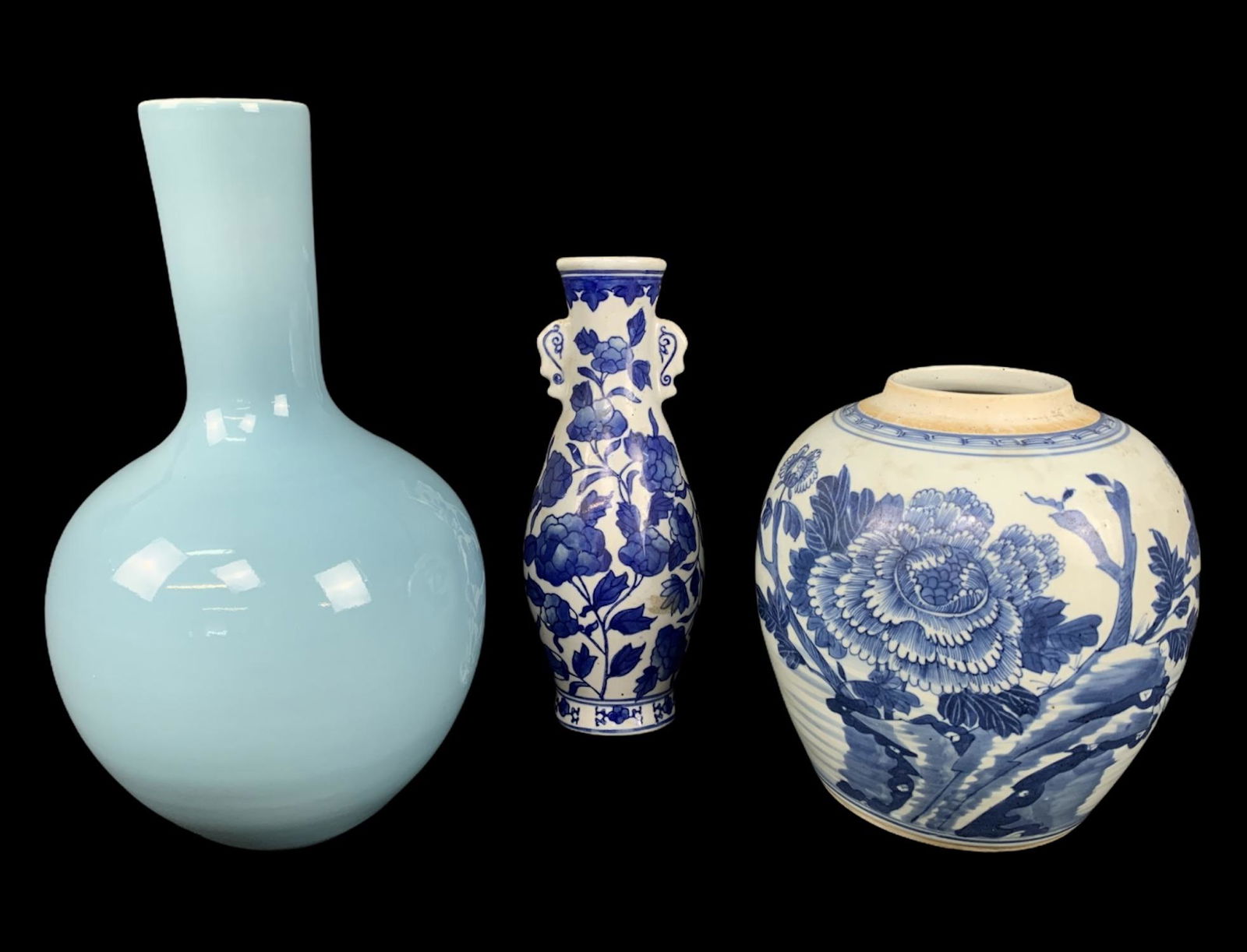 3 Chinese Porcelain Vases, Wall Pocket (1 of 6)