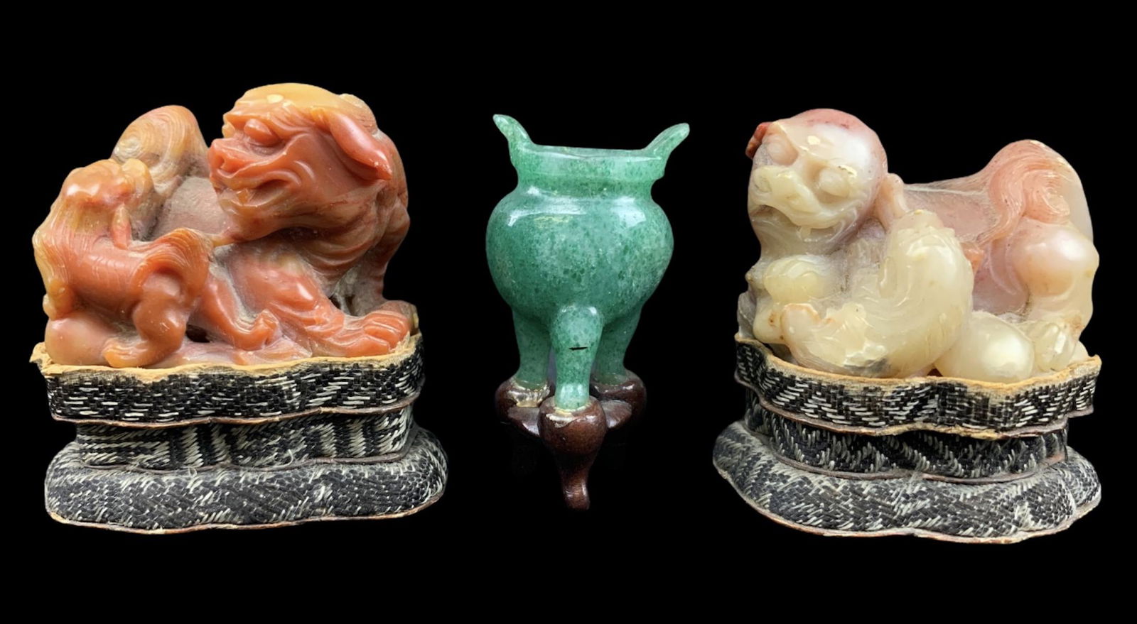 2 Chinese Soapstone Fu Dogs, Miniature Green Urn (1 of 16)