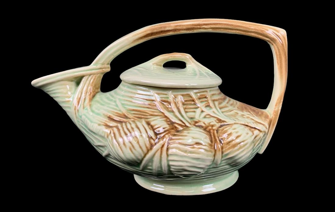 1940s Mccoy Pinecone Teapot (1 of 4)