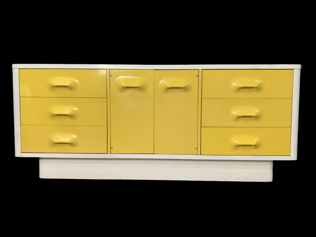 Mcm Broyhill Premier Raymond Loewy Credenza Yellow (1 of 7)