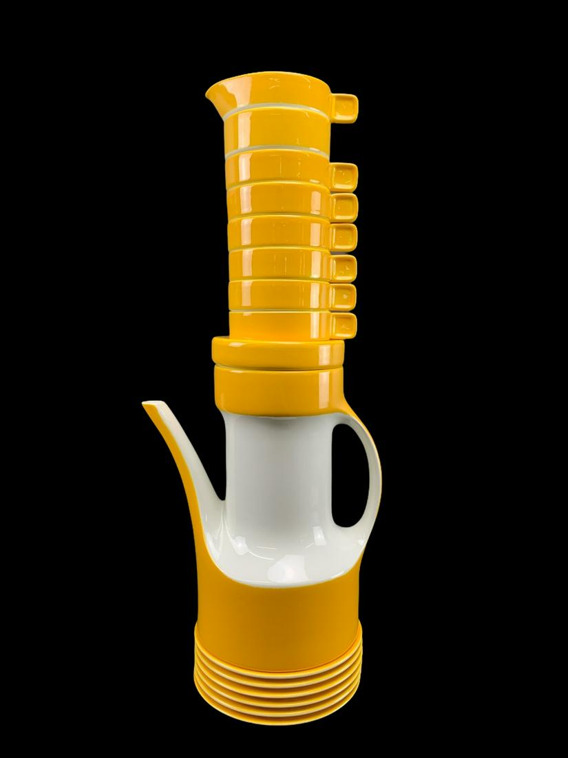 1970s Pagnossin Italy Ricardo Schweizer Coffee Set: 1970s Pagnossin Italy Ricardo Schweizer Coffee Set. 6 Cups And Saucers (6 Inches Diameter), One Creamer, One Sugar Bowl, One Coffee Pot (10 Inches Tall). All In Good Shape, In Original Styrofoam Packa