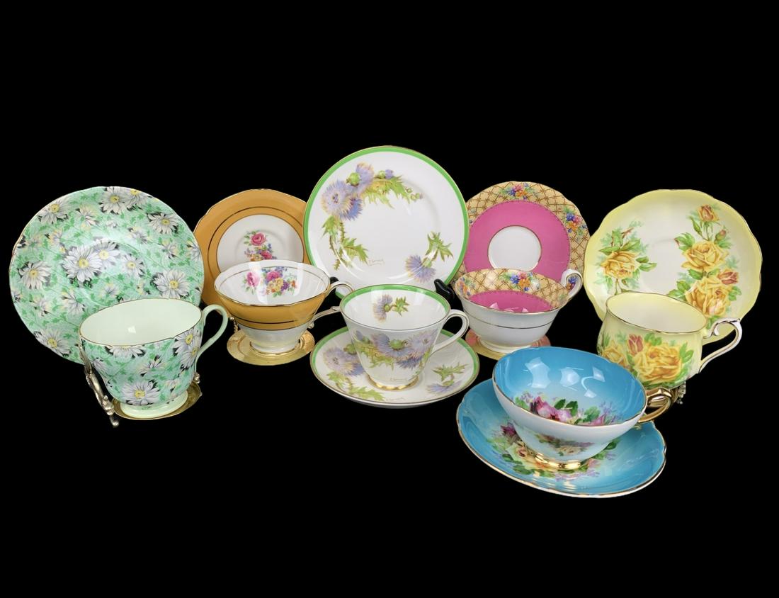 Lot Of 6 Vintage Teacups And Saucers (1 of 5)